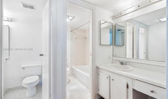 20301 W Country Club Dr 825, Aventura, FL 33180