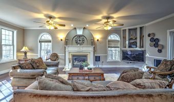 39 Lasky Rd, Beacon Falls, CT 06403