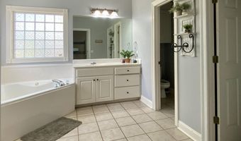 205 Park Ridge Dr, Brandon, MS 39042