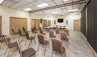 3301 N Country Club Dr 607, Aventura, FL 33180