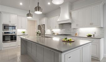 890 Clark Cir, Bentonville, AR 72713