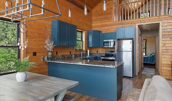 5 Loop Rd, Devils Tower, WY 82714