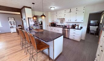 621 Hwy 62 W, Ash Flat, AR 72513