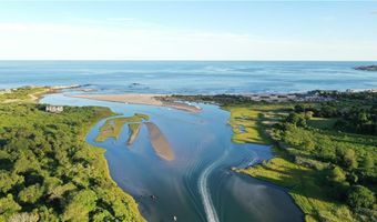 275 Boston Neck Rd, Narragansett, RI 02882