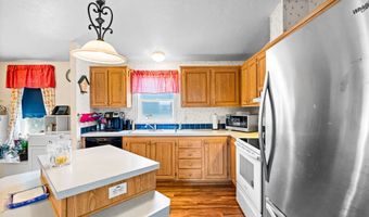 2154 LYON St, Albany, OR 97322