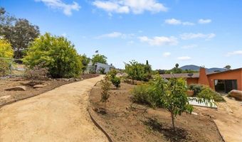 10844 Challenge Blvd, La Mesa, CA 91941