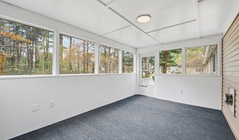 44 Wildbrook Rd, Billerica, MA 01821