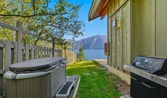 20246 E Cape Horn Rd, Bayview, ID 83803