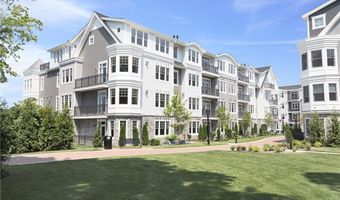 160 Park St 203, New Canaan, CT 06840