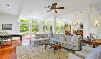 12 Howe St, Bristol, RI 02809