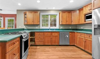 44 Azalea Ave, Exeter, RI 02822