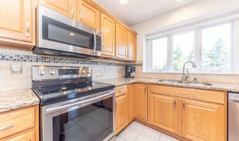 2058 Chardonnay Ct, Ann Arbor, MI 48108