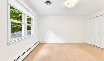 14 Reservoir Ave, Johnston, RI 02919
