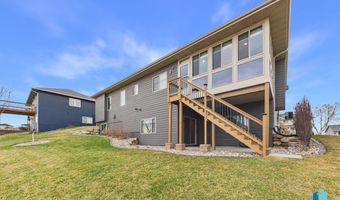 713 N Garnet Cir, Brandon, SD 57005