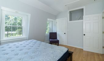80 River Rd, Clinton, CT 06413