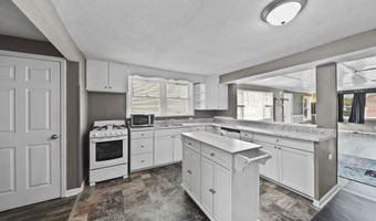 110 W Albert, Adrian, MI 49221