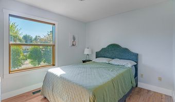 14730 SE LUELLA Ln, Milwaukie, OR 97267