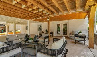 215 Wyanoke Ave, Charlotte, NC 28205