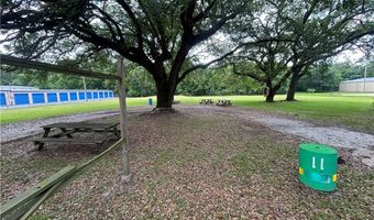 13085 Wintzell Ave N, Bayou La Batre, AL 36509