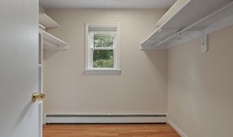 4417 LAUREL Rd, Alexandria, VA 22309