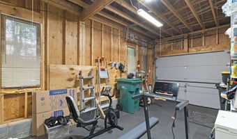 129 Woodbury, Blakeslee, PA 18610