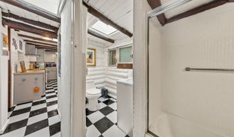 88 Lakeside Dr, Alloway, NJ 07461