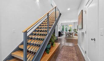 303 SE B St, Bentonville, AR 72712