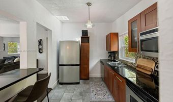 2501 Weber, Orlando, FL 32803