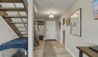 32 Cove Rd W, Bayville, NJ 08721