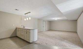 19360 Lawrence 2227, Aurora, MO 65605