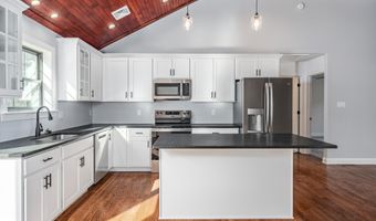 72 MACCAULEY Rd, Albrightsville, PA 18210