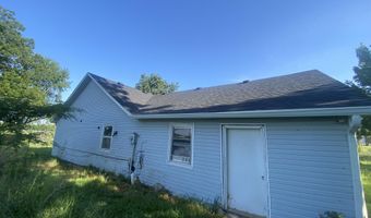 618 W Burbank St, Appleton City, MO 64724