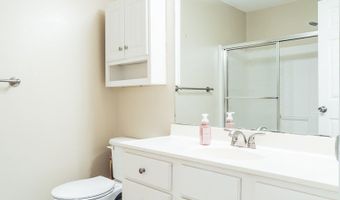 7 Claypole Ln, Bella Vista, AR 72715