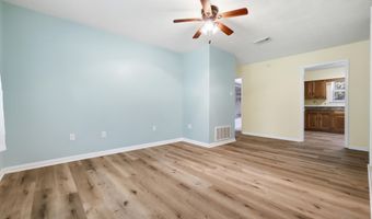 9260 Pinecrest Dr, Biloxi, MS 39532