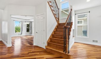 646 Compass Ave, Beachwood, NJ 08722