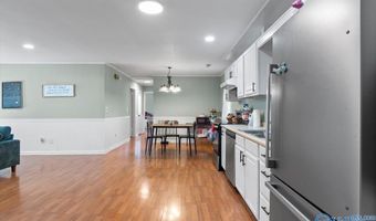 1117 Waylan Ave, Albertville, AL 35950