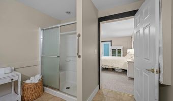 32 Rapha Pl, Augusta, ME 04330