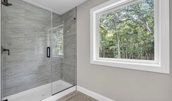 70 Seurat St, Barnegat, NJ 08005