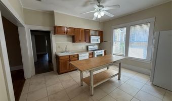 935 Elmwood St, Shreveport, LA 71104
