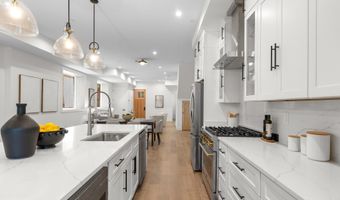 3916 8TH St NW B, Washington, DC 20011