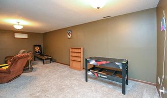 508 Rosemary Ln, Anamosa, IA 52205