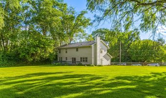 40233 N Lakeview Ave, Antioch, IL 60002