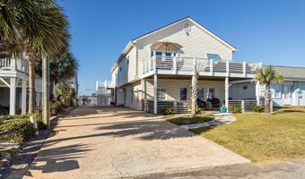 205 Barefoot Ln, Atlantic Beach, NC 28512