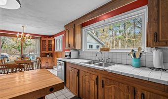 980 Plainfield Pike, Coventry, RI 02827