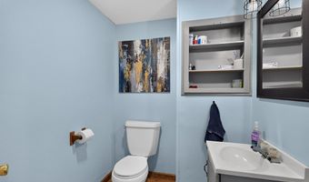 1140 Hillview Dr, Abingdon, VA 24210
