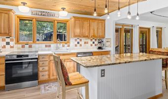 11982 Peak To Peak Dr, Allenspark, CO 80510