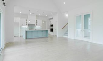 1730 Cherrie St, Bentonville, AR 72713