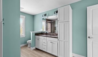 2 Beach Plum Lane U E, Bourne, MA 02532