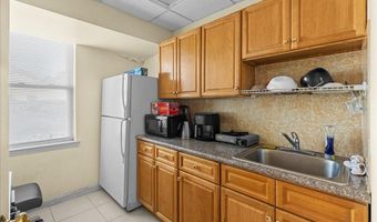 94 E BROWNING Rd, Bellmawr, NJ 08031