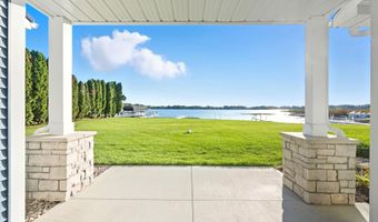 19 Lane 345 Crooked Lk, Angola, IN 46103